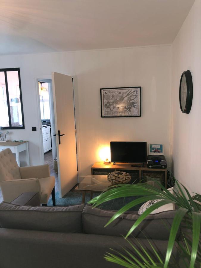Port Marie Apartment Granville Ngoại thất bức ảnh