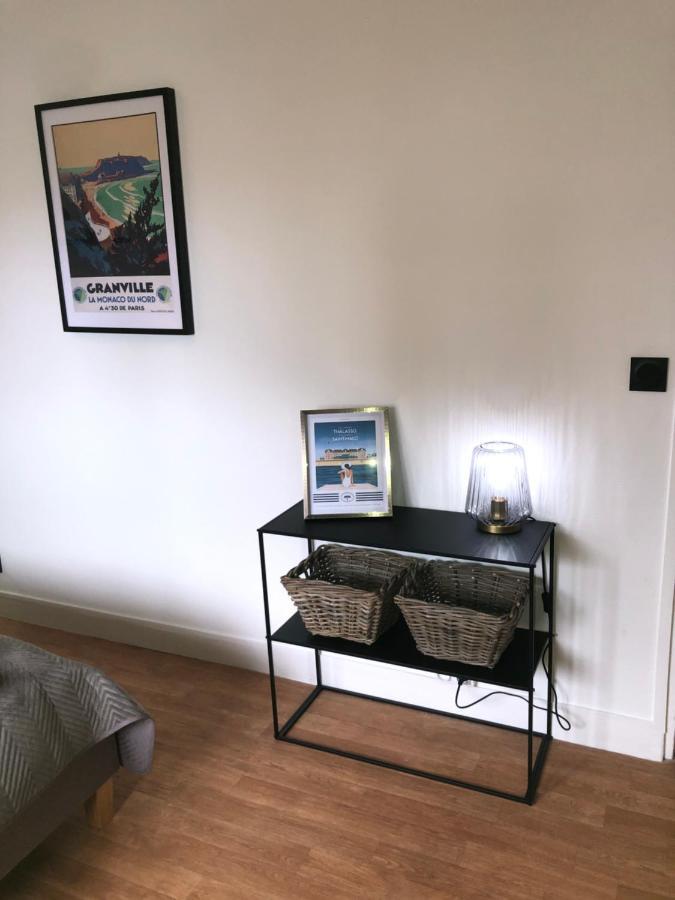 Port Marie Apartment Granville Ngoại thất bức ảnh